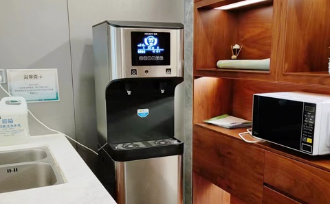 北京某某多嬴有限公司-采购企业商用直饮机案例